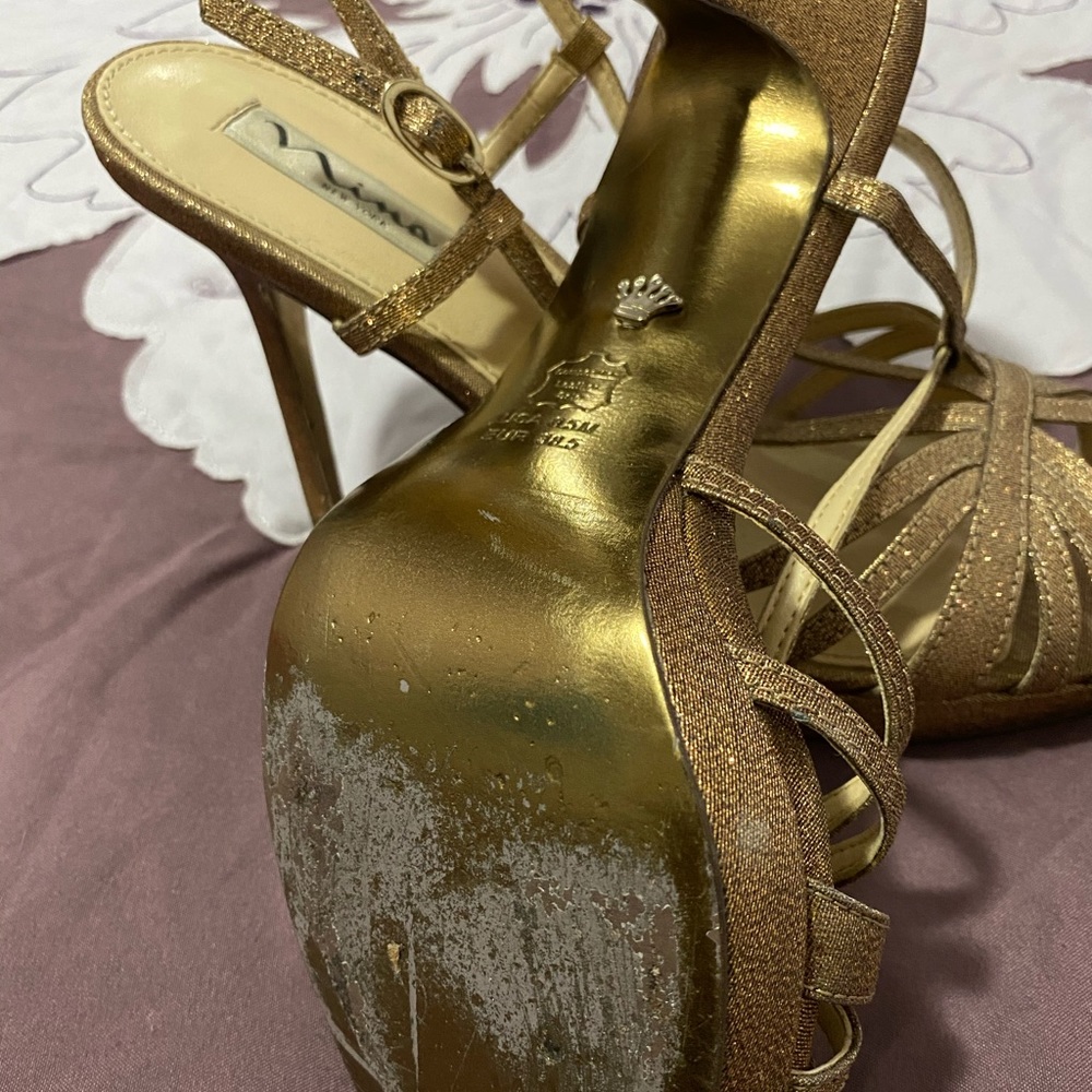 Shoes - Picture 2 of 5